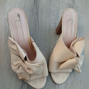 Chic Cream Mules with Bow Accent